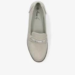 Annie G. Loafer