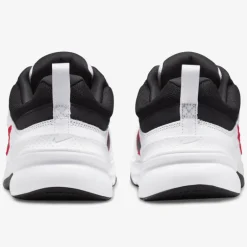 Nike Defy All Day Herren Sneaker Low
